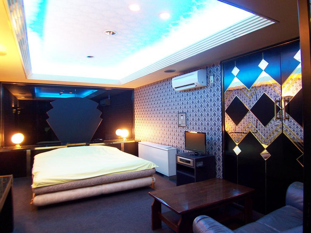 Hotel Pyramid (Adults Only) Himeji Εξωτερικό φωτογραφία