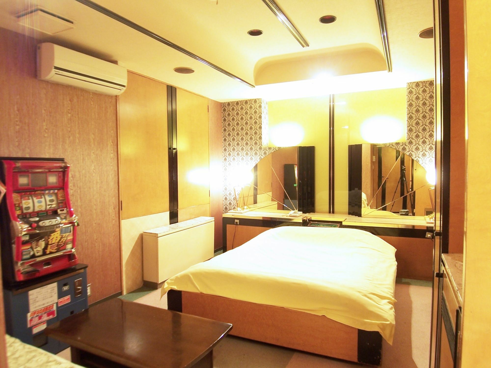 Hotel Pyramid (Adults Only) Himeji Εξωτερικό φωτογραφία